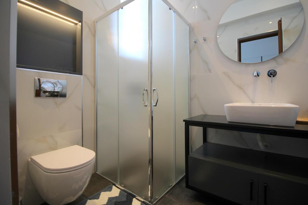 Jericho Rooms Sarande Bagian luar foto