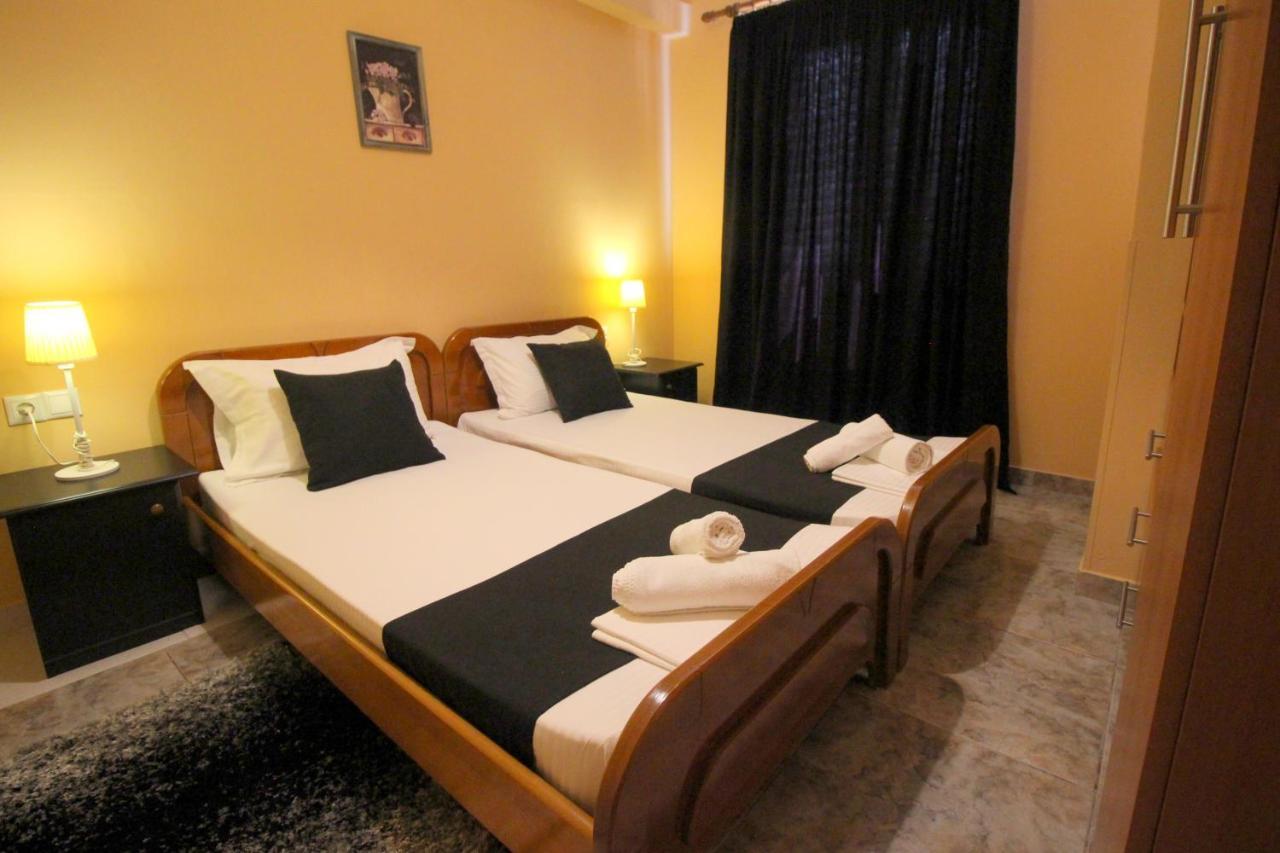 Jericho Rooms Sarande Bagian luar foto