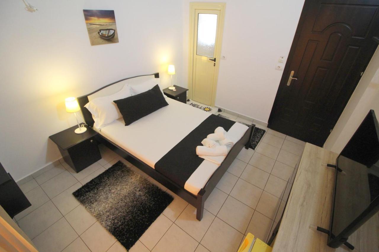 Jericho Rooms Sarande Bagian luar foto