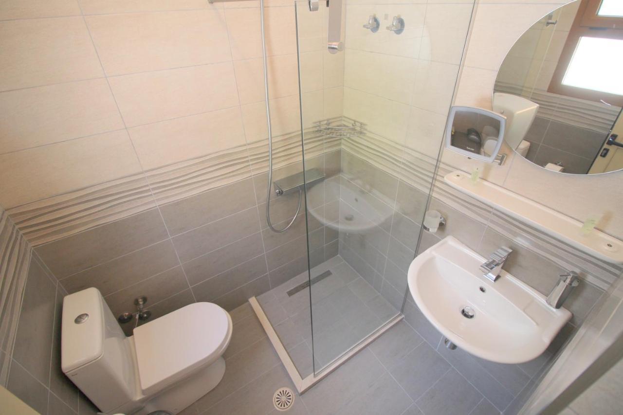 Jericho Rooms Sarande Bagian luar foto